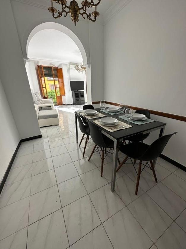 Casa Snoopy Apartment Sevilla Bagian luar foto